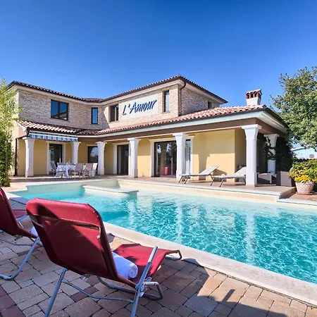 Aldo With Private Pool By Wiibuk Vila