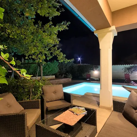 Aldo With Private Pool By Wiibuk Vila Vodnjan