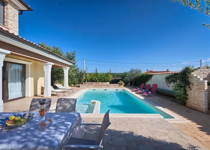 Villa Aldo With Private Pool By Wiibuk *