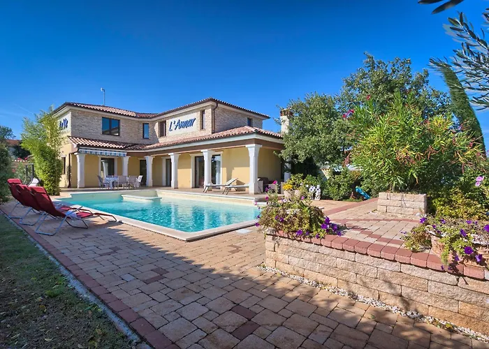 Aldo With Private Pool By Wiibuk Vila Vodnjan